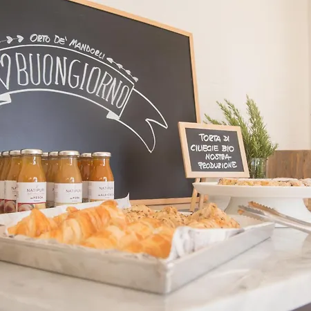 Couette-café Orto De' Mandorli